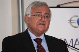 European Commissioner for Health and consumer Policy, John Dalli, provides a recent Market Study of E-Commerce in a keynote address 